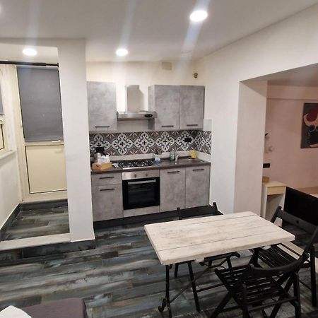 Tribunali Apartments Naples Luaran gambar