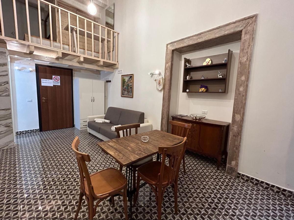 Tribunali Apartments Naples Luaran gambar