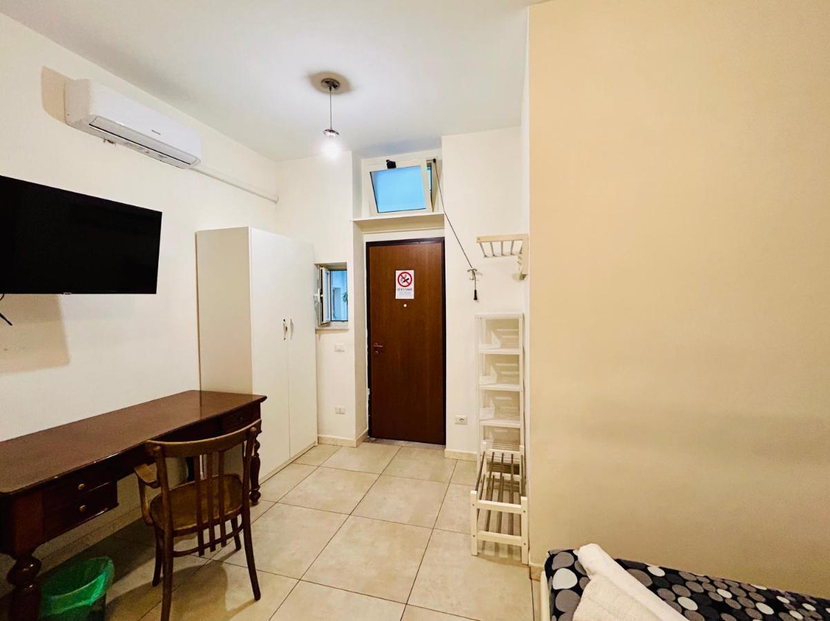Tribunali Apartments Naples Luaran gambar
