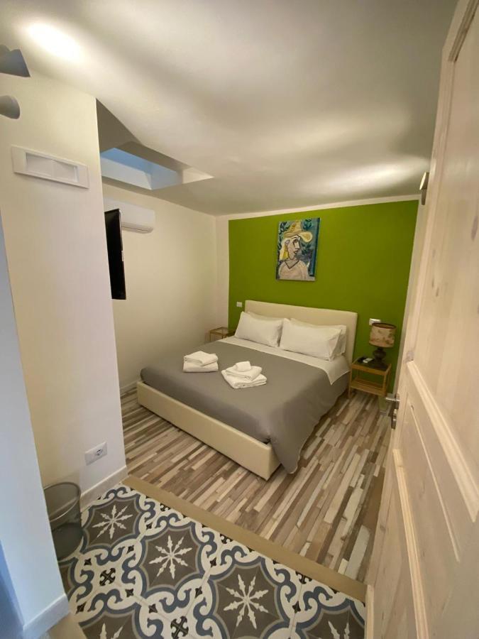 Tribunali Apartments Naples Luaran gambar
